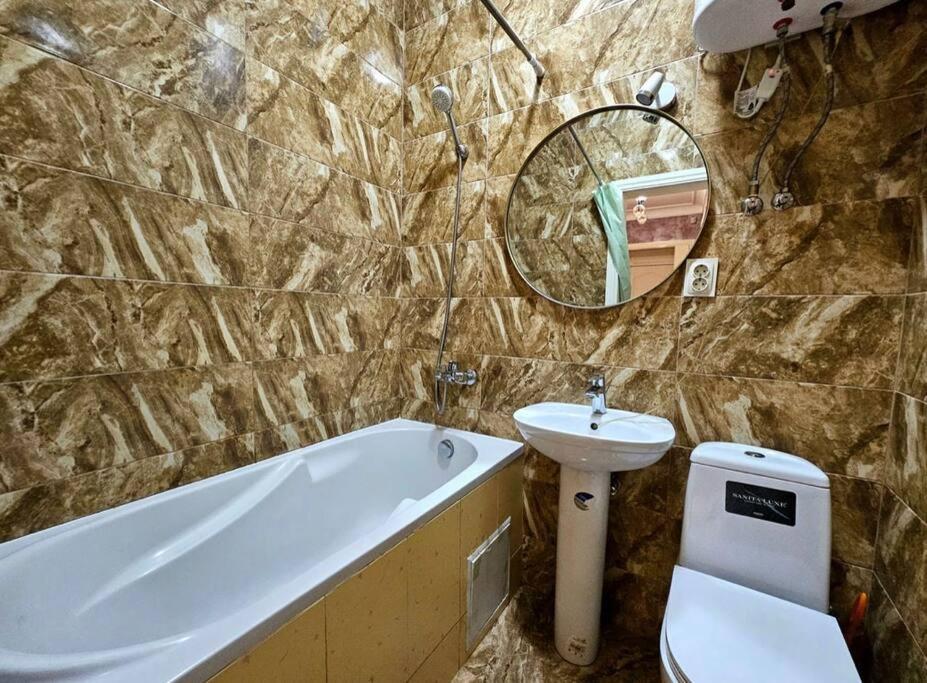 Luxury Apartment In The Center Chisinau Ngoại thất bức ảnh